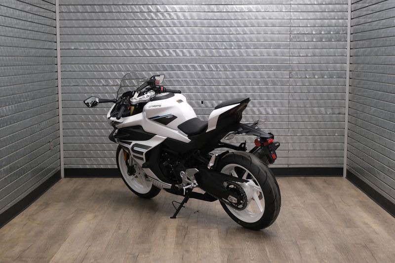 NEW 2026 CFMOTO 450SS Image 5