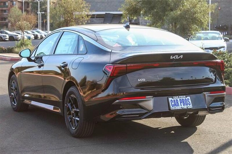 New 2025 Kia K5 LXSImage 15