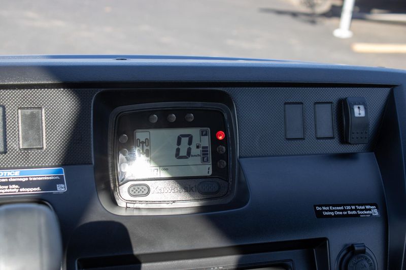 NEW 2026 KAWASAKI MULE PROFXT 1000 LE RANCH EDITION Image 19