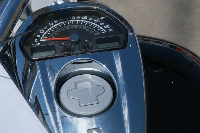 NEW 2025 SUZUKI BOULEVARD M109R Image 17