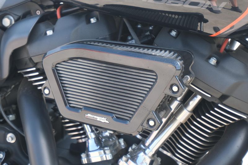 Used 2019 HARLEY FXDR 114 BLACK Image 19