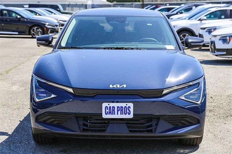 2025 Kia EV6 LightImage 3