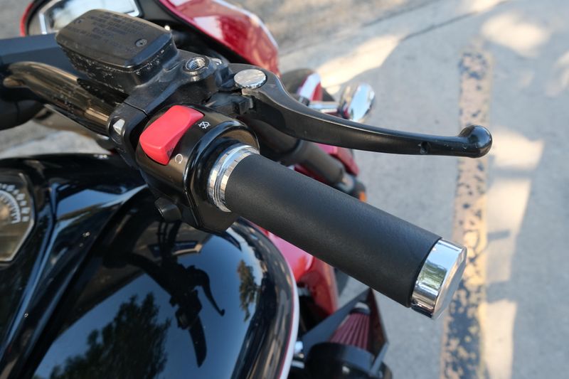 USED 2019 SUZUKI BOULEVARD M109R Image 10