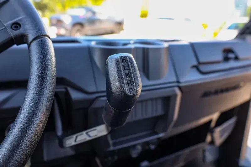 NEW 2026 POLARIS RANGER CREW 1000 PREMIUM Image 24