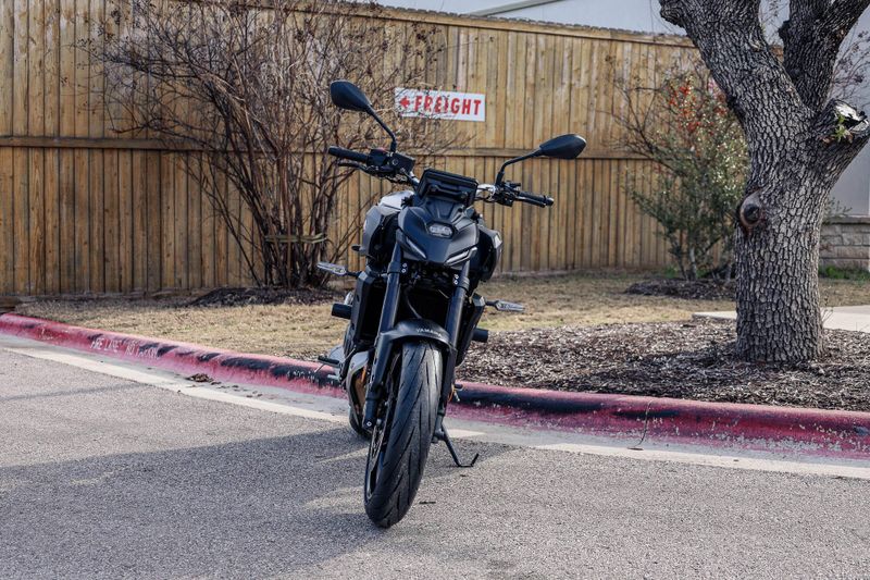 NEW 2025 YAMAHA MT07 Image 9