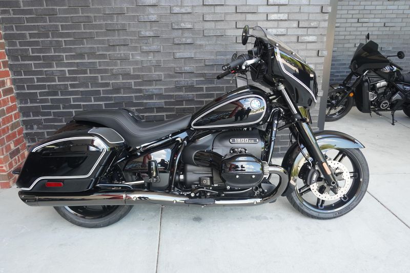 New 2025 BMW R1800B BAGGER DEMO 