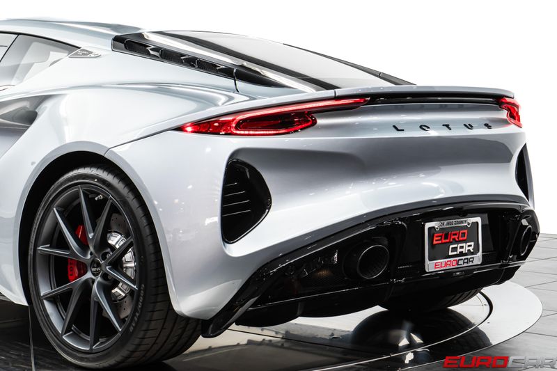 2025 Lotus Emira V6Image 16