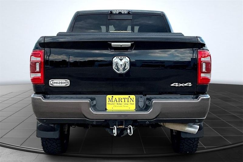 2019 Ram 2500 Laramie Longhorn photo 4