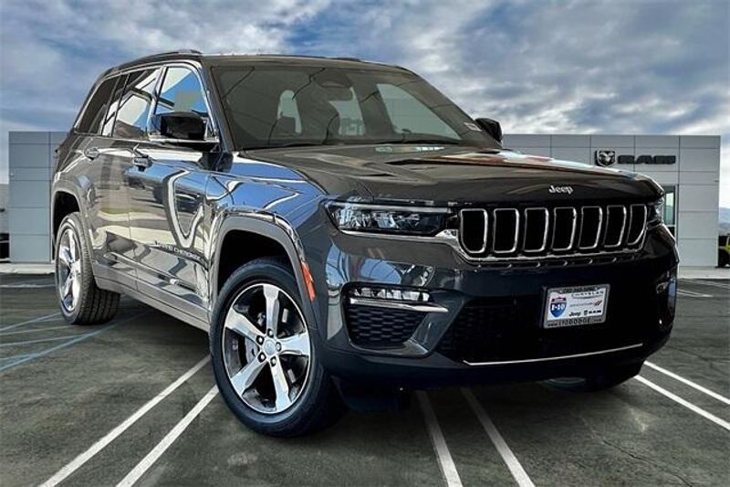 2025 Jeep Grand Cherokee Limited 4x4Image 12