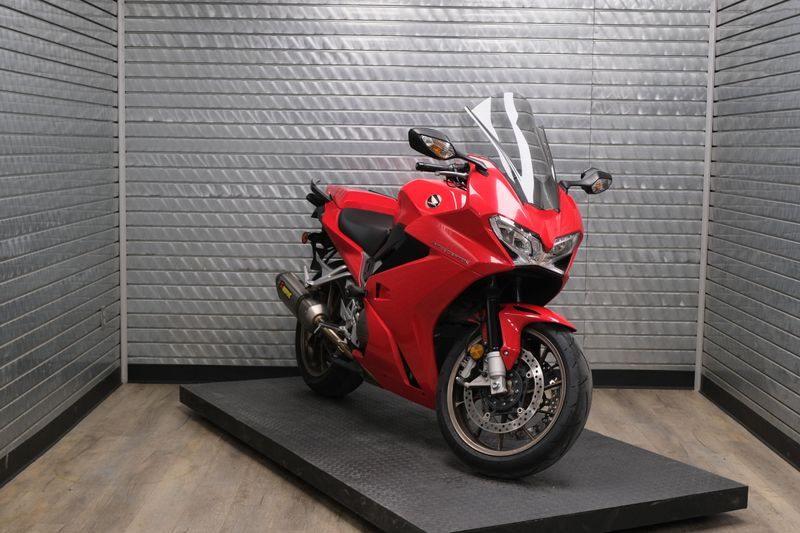 USED 2015 HONDA INTERCEPTOR DLX Image 1