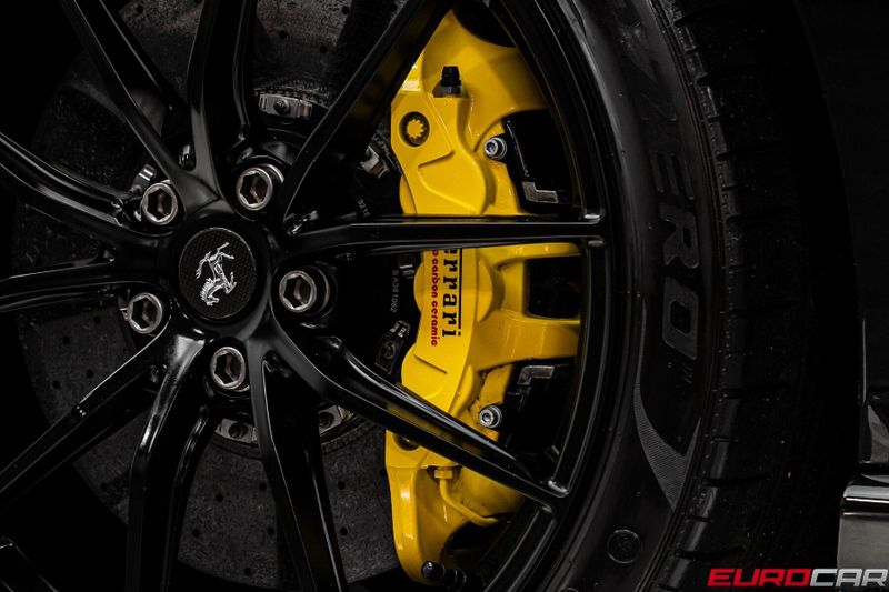 2020 Ferrari 812 Superfast *CARBON FIBER STEERING WHEEL * DAYTONA  SEATS*Image 25