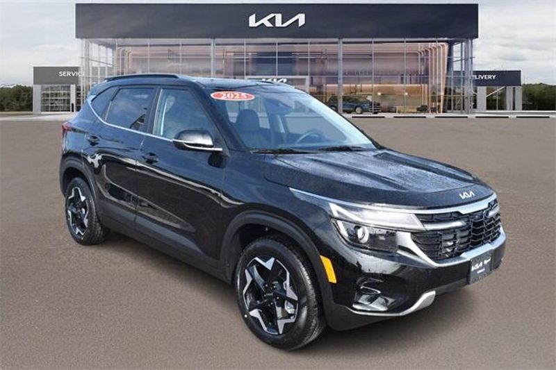 2025 Kia Seltos EXImage 1