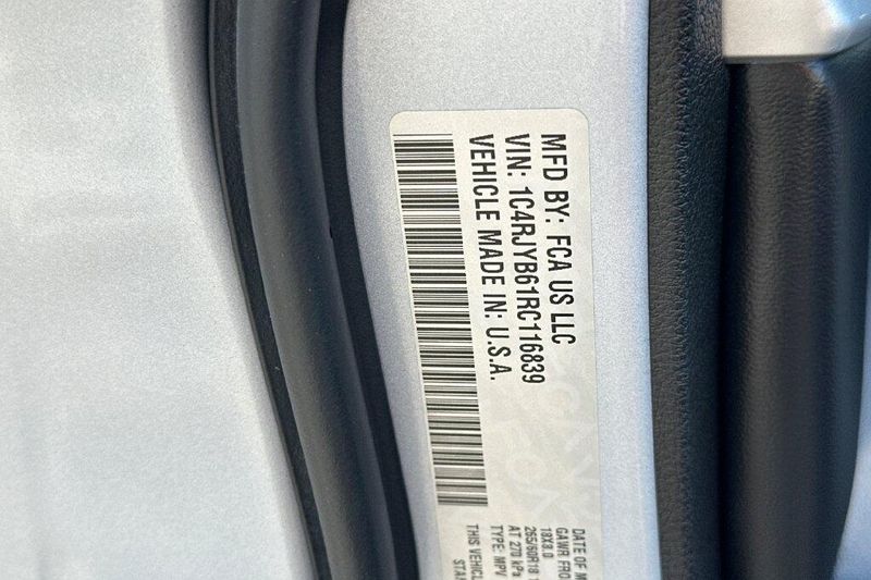 Used 2024 Jeep Grand Cherokee 4xeImage 27
