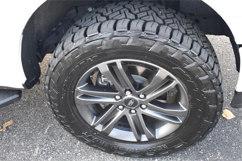 Used 2022 Ford F-150 XLTImage 11