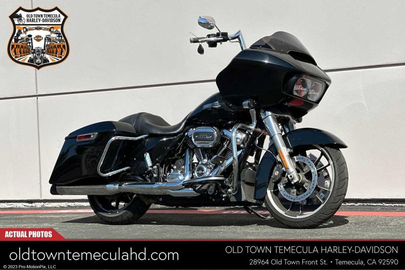 2022 Harley-Davidson Road Glide in a Black exterior color. BMW Motorcycles of Temecula – Southern California (951) 506-6903 bmwmotorcyclesoftemecula.com 