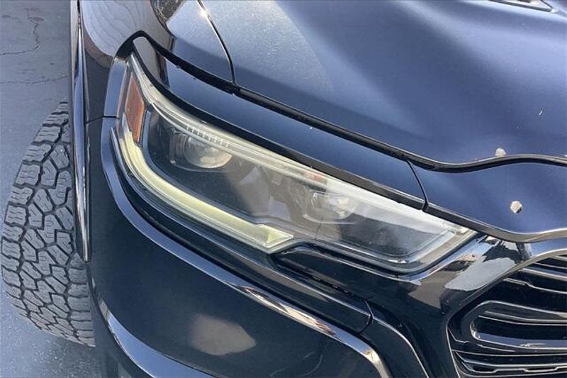 2020 RAM 1500 LimitedImage 3