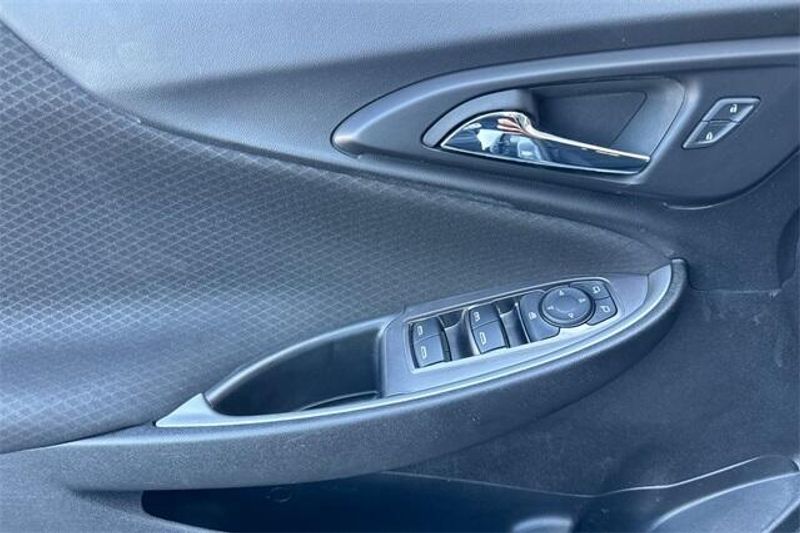 Used 2023 Chevrolet Malibu LTImage 9