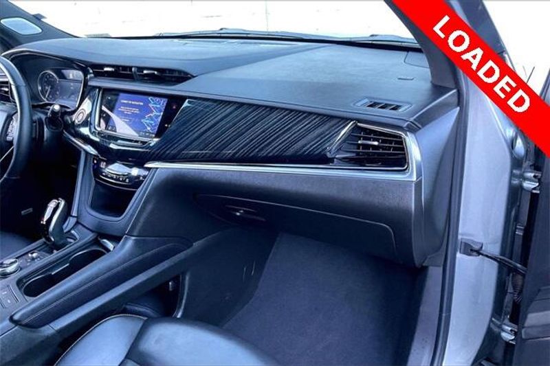 Used 2025 Cadillac XT6 Premium LuxuryImage 16