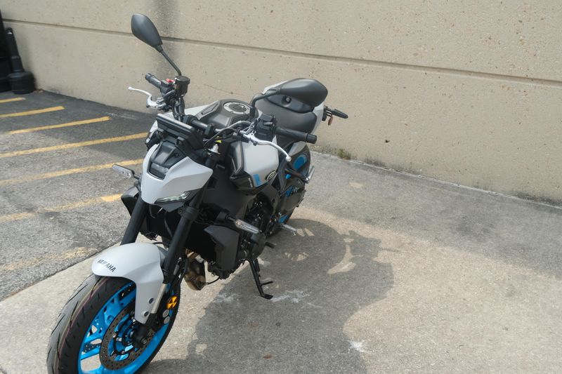 2025 Yamaha MT09 ICE STORM Image 8