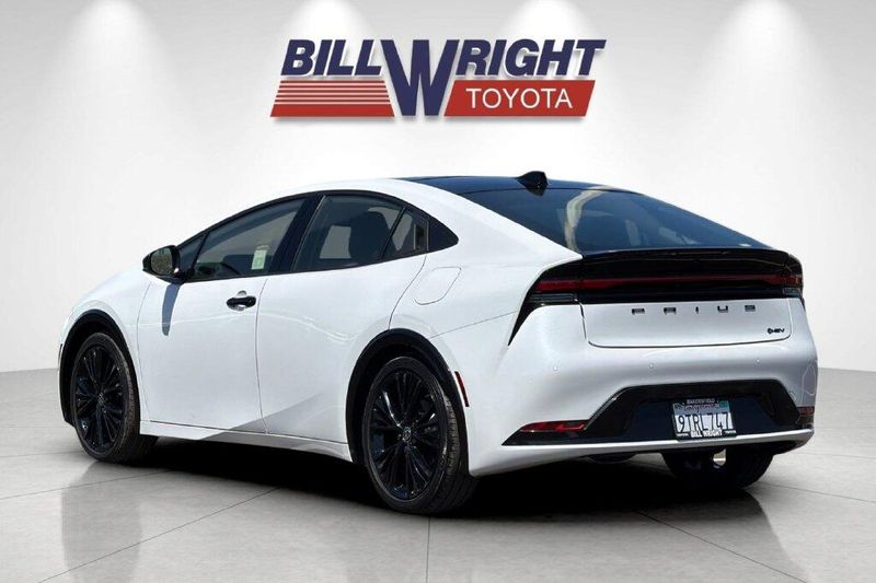 Used 2025 Toyota Prius NightshadeImage 5