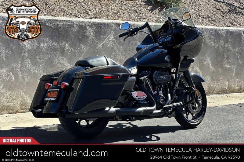 2023 Harley-Davidson Road Glide in a Black exterior color. BMW Motorcycles of Temecula – Southern California (951) 506-6903 bmwmotorcyclesoftemecula.com 