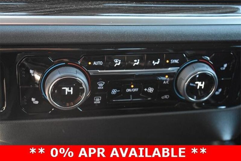 Used 2025 Chevrolet Silverado 1500 RSTImage 29