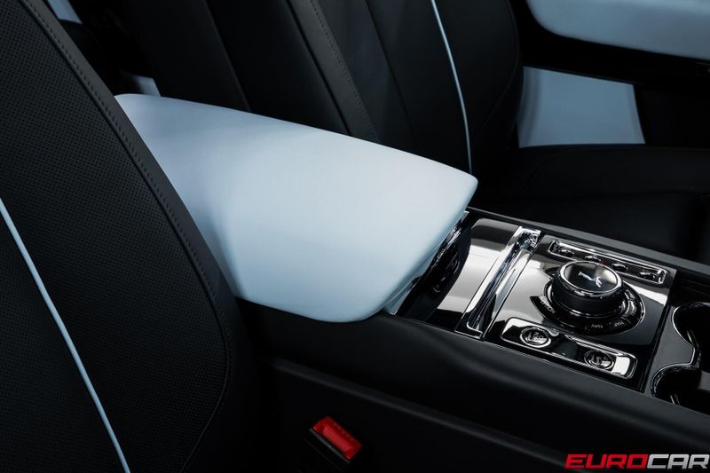 Used 2024 Rolls-Royce Cullinan *BESPOKE INTERIOR * SHOOTING STAR HEADLINER*Image 30