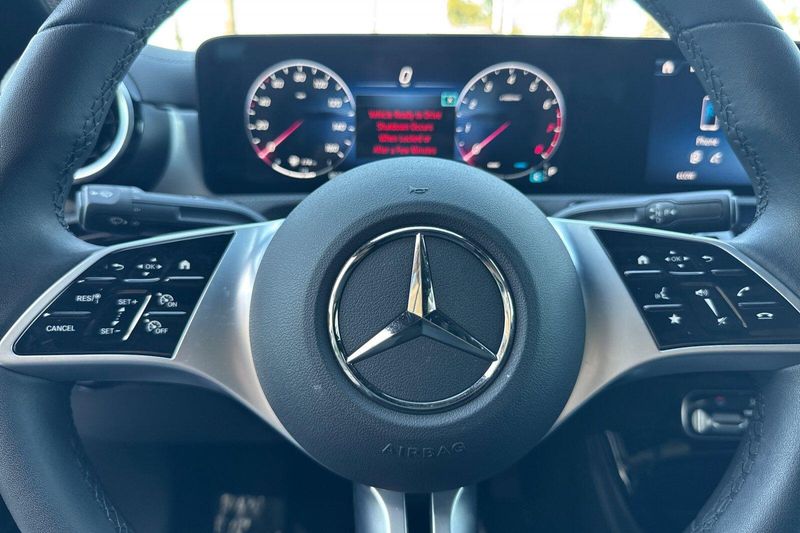 Used 2025 Mercedes-Benz CLA 250Image 25