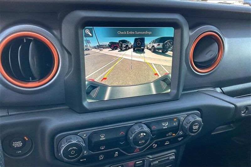 2021 Jeep Gladiator MojaveImage 21