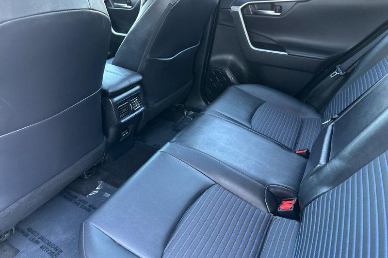 Used 2022 Toyota RAV4 Hybrid XSEImage 11