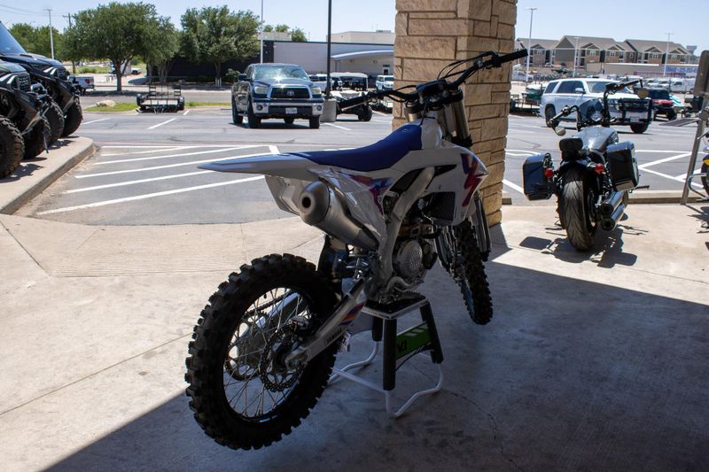 USED 2024 YAMAHA YZ450F 50TH ANNIVERSARY EDITION Image 2