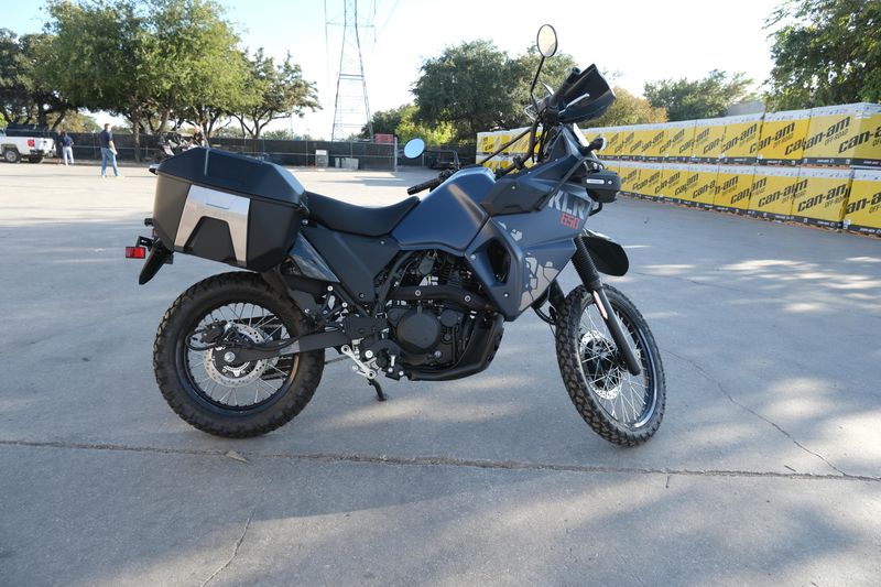 2025 Kawasaki KLR 650 ADVENTURE ABS METALLIC MATTE TWILIGHT BLUEImage 6