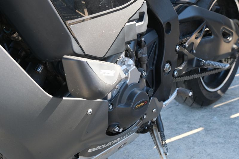 USED 2016 YAMAHA YZFR1 CA Image 30