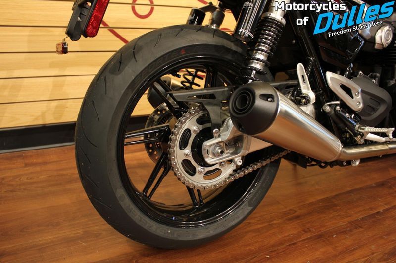 New 2025 Triumph Speed Twin 1200 Image 9