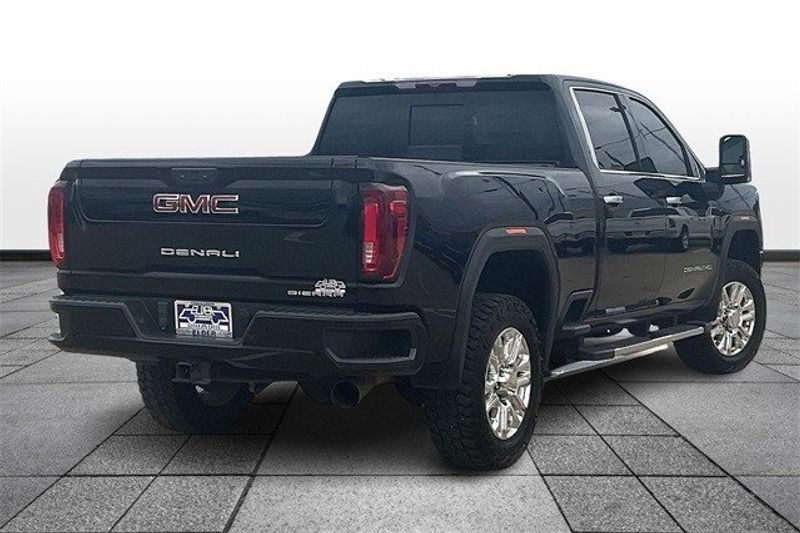 2022 GMC Sierra 2500HD DenaliImage 13