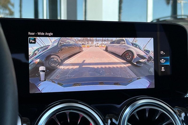 2023 Mercedes-Benz EQB 250+Image 23