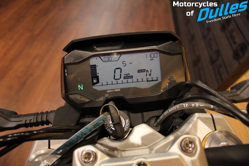 New 2025 BMW G 310 R Image 10