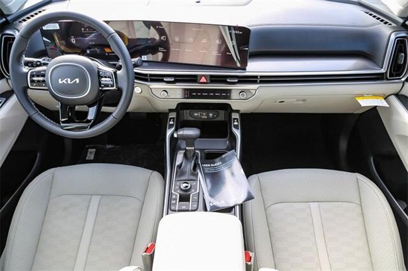 2025 Kia Sorento EXImage 5