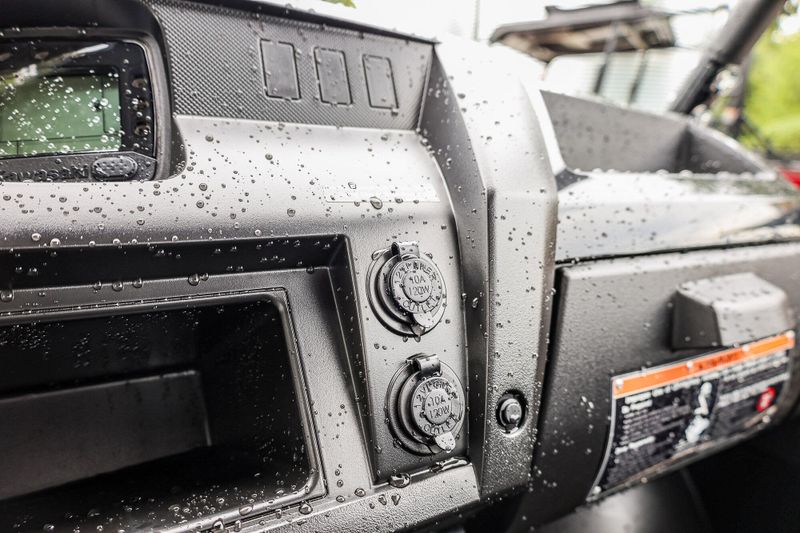 2026 Kawasaki MULE PROFXT 1000 LE METALLIC ONYX BLACK Image 21