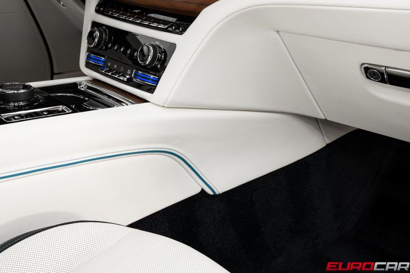 Used 2024 Rolls-Royce Spectre *LAUNCH PACKAGE * BESPOKE INTERIOR*Image 29