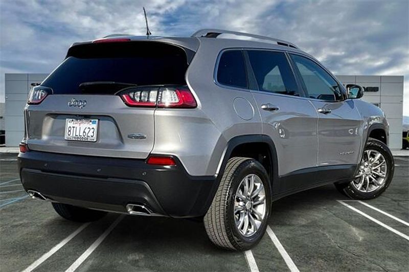 2021 Jeep Cherokee Latitude LuxImage 13