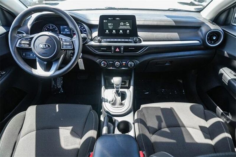 2021 Kia Forte LXSImage 13