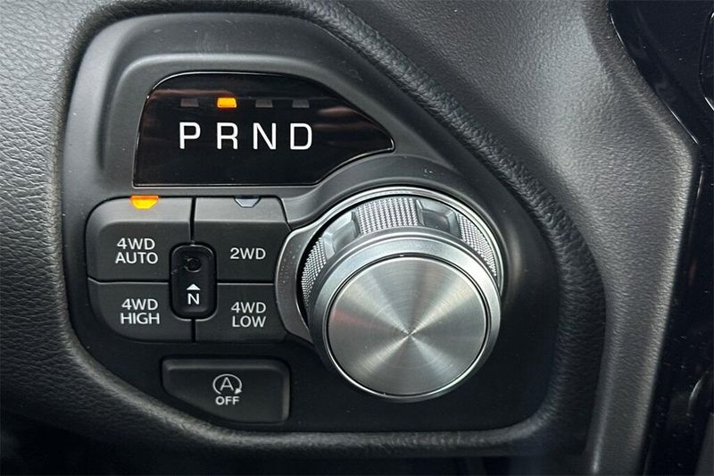 2025 Ram 1500 Laramie photo 17