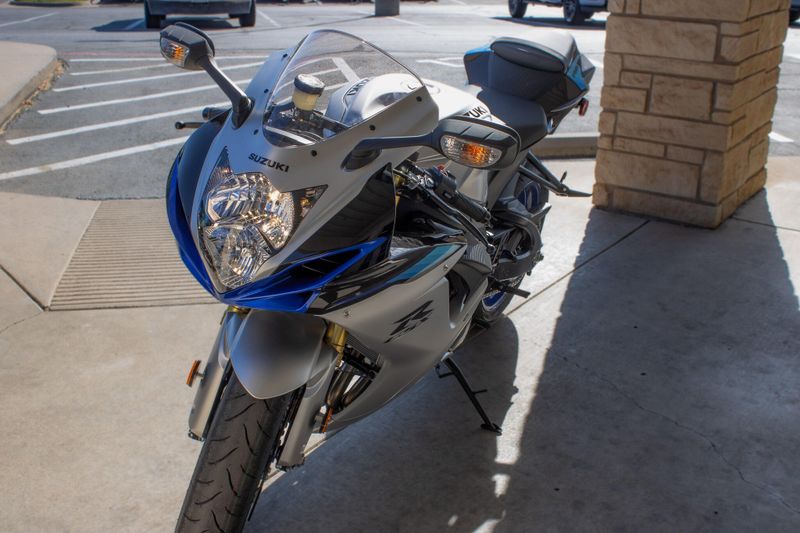 NEW 2026 SUZUKI GSXR750 Image 2