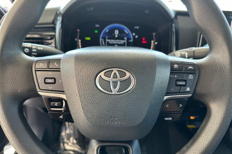 Used 2025 Toyota Camry LEImage 21