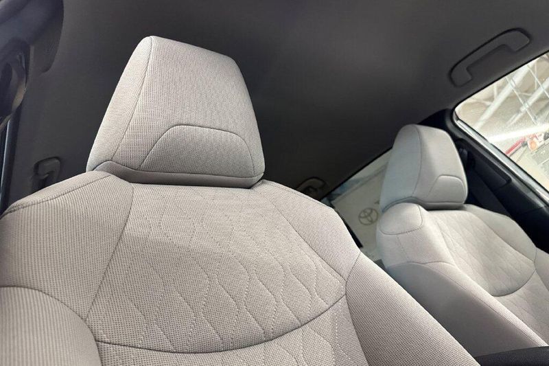 New 2026 Toyota Corolla Cross LImage 18
