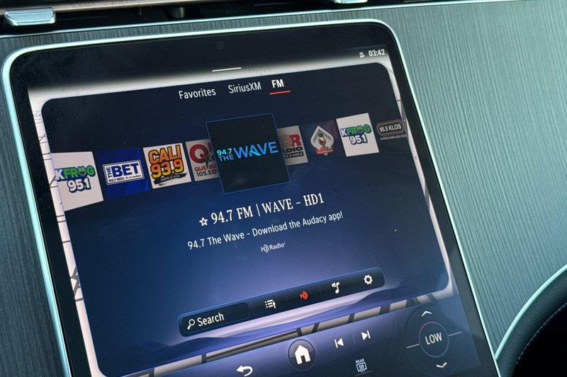 Used 2025 Mercedes-Benz EQE 350 SUVImage 22