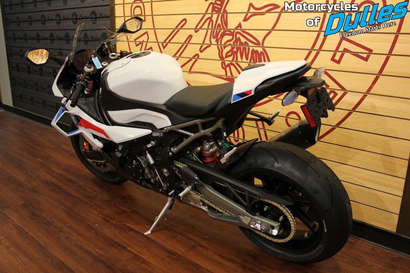2025 BMW S 1000 RR Image 6
