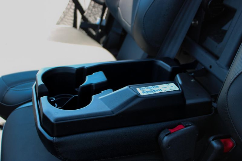 New 2025 Can-Am DEFENDER XT HD9 DUSTY NAVY Image 17