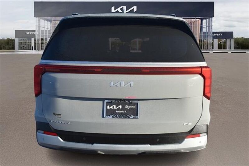 New 2025 Kia Carnival Hybrid EXImage 4